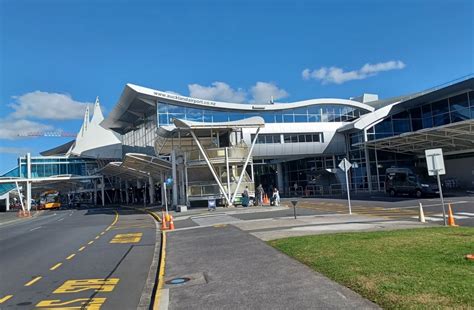 뉴질랜드 공항, 시간을 초월한 여행의 시작점